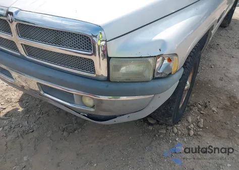 2001 Dodge Ram 1500 St из США, поврежденный, VIN 1B7HC13Y41J574422